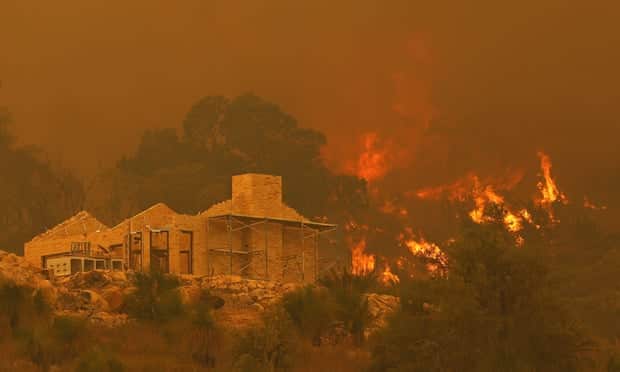 Many homes lost during Perth Hills Fire.