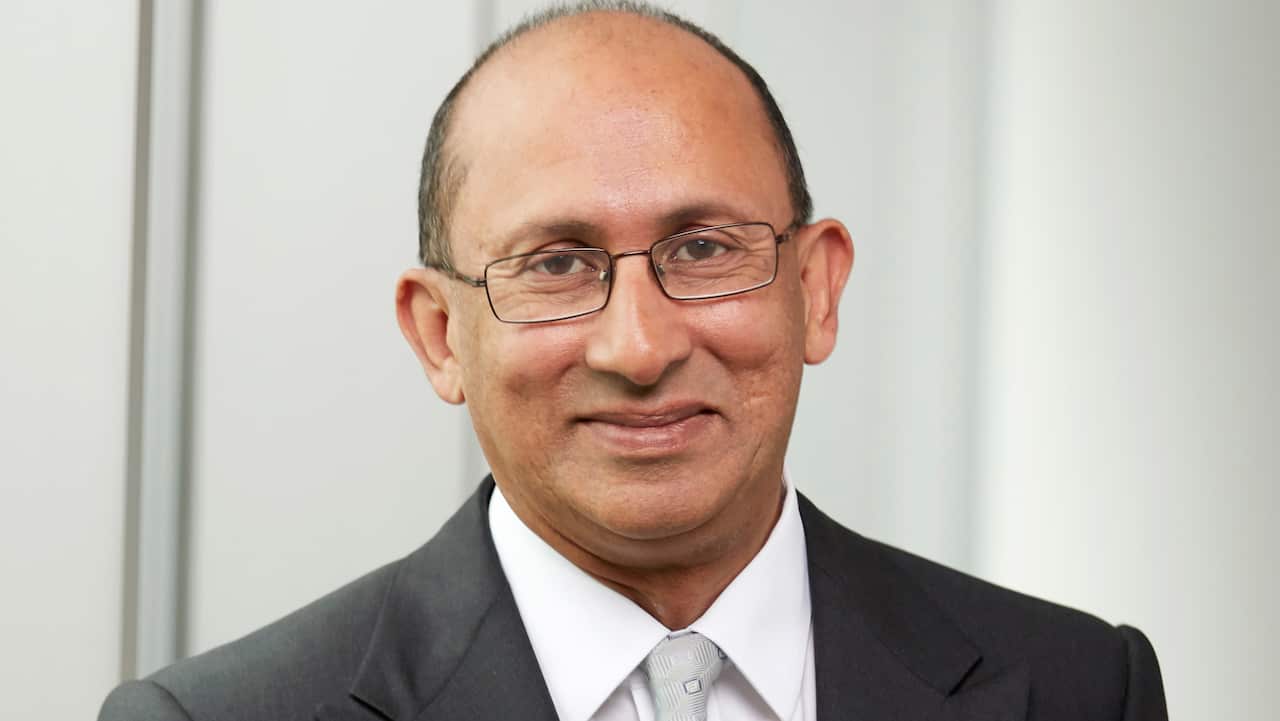 Mr Peter Varghese