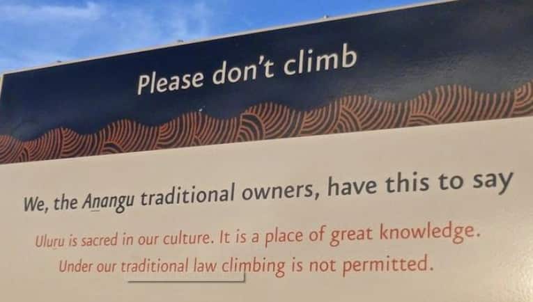 don't climb sign at Uluru