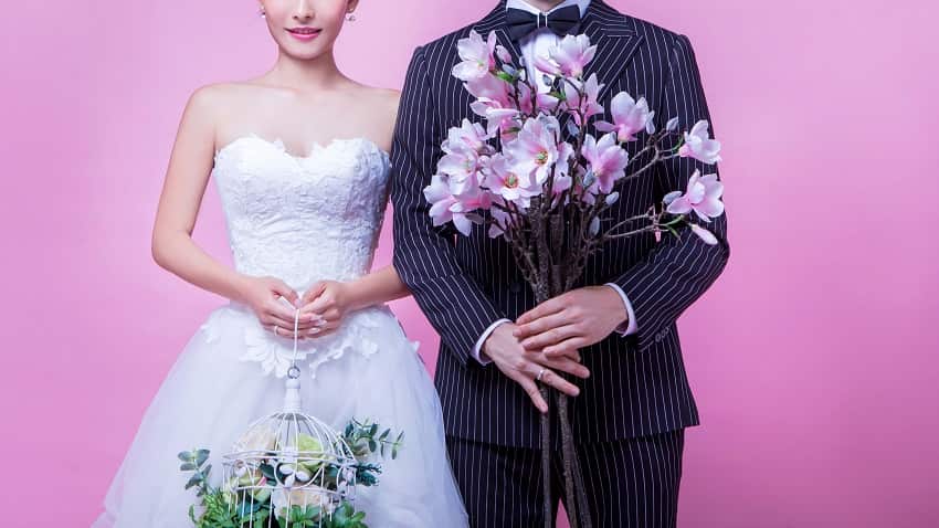 为享受更多婚假，台湾夫妇37天内结婚四次离婚三次