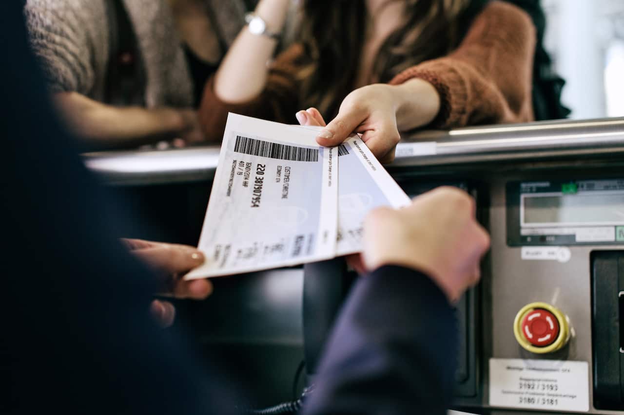 plane tickets 