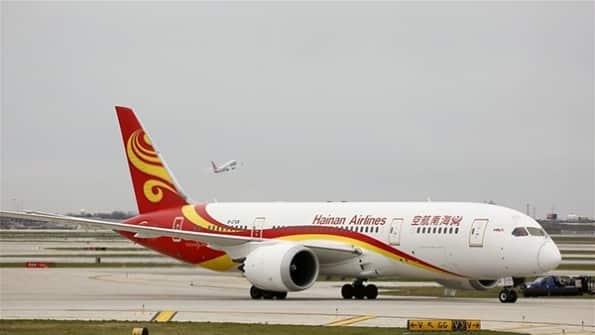 The Boeing 787 Dreamliner of Hainan Airlines flew with biological aviation fuel that is produced from waste cooking oil.