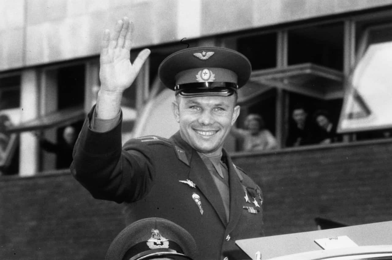 Soviet cosmonaut and the first man to travel in space, Yury Alekseyvich Gagarin (1934 - 1968) arriving in London for a Russian trade fair.   (Photo by Douglas Miller/Getty Images)
