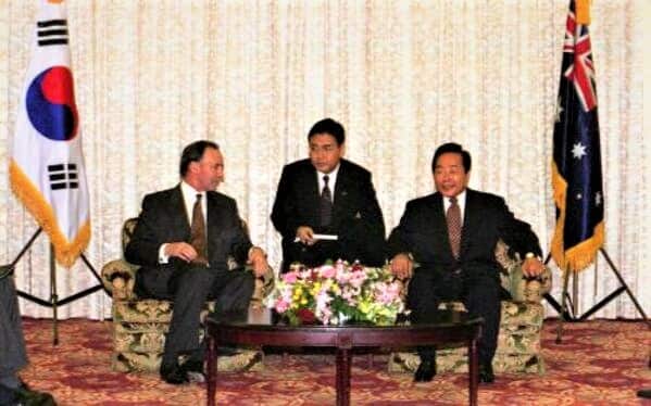 Prime Minister of Australia Paul John Keating, South Korean president Kim Young Sam parliament house canberra 17 november 1994