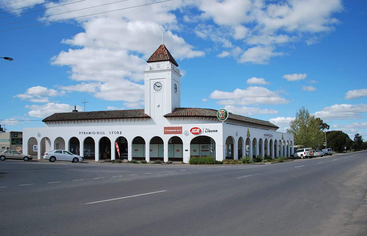 Pyramid Hill store