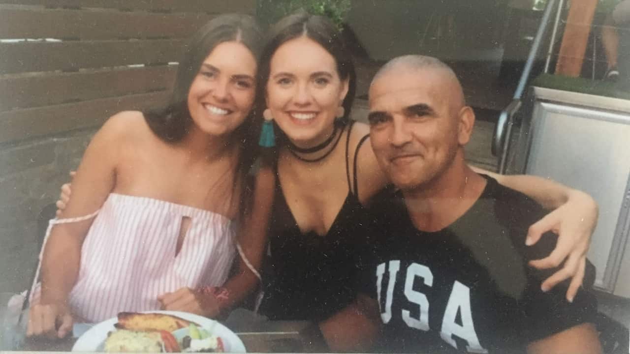 Rod Silva and his daughters