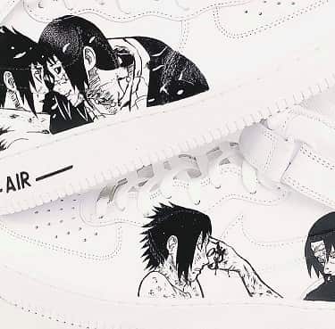 Shanaia hand-painted an anime themed pair of sneakers for her friend Stella for the first time and this is where her business took off.