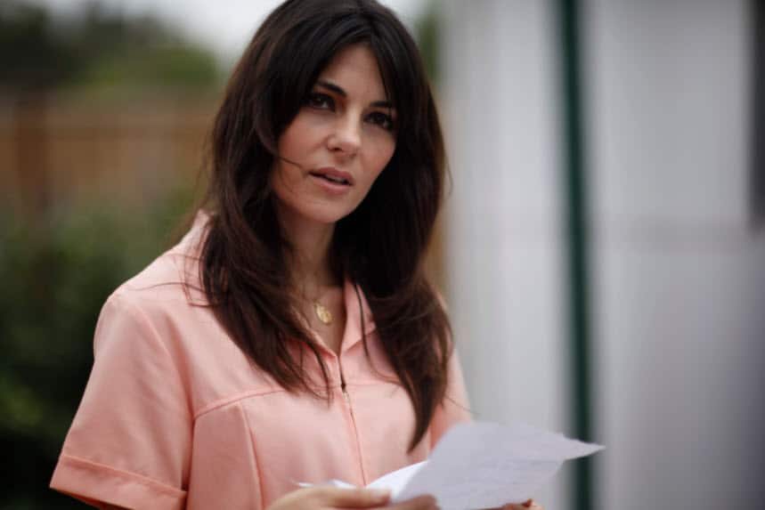 Silvia Colloca nella parte di Maria in "Little Tornadoes".