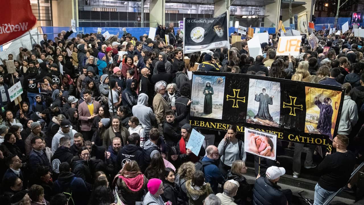 'Stand for Life' Rally Takes Place in Sydney