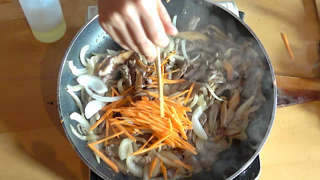K Food Recipe: Japchae with starch noodles 