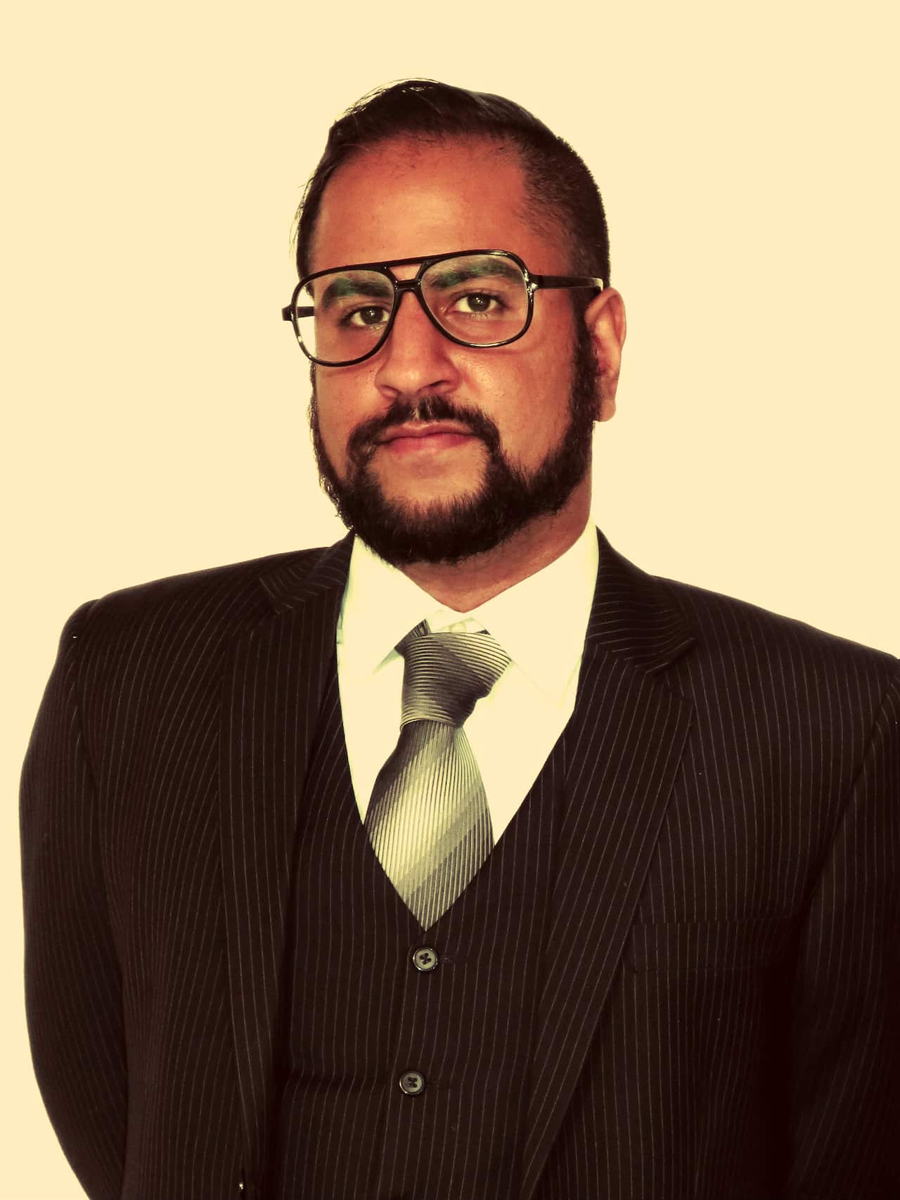usman_chohan_corporate_mid.jpg