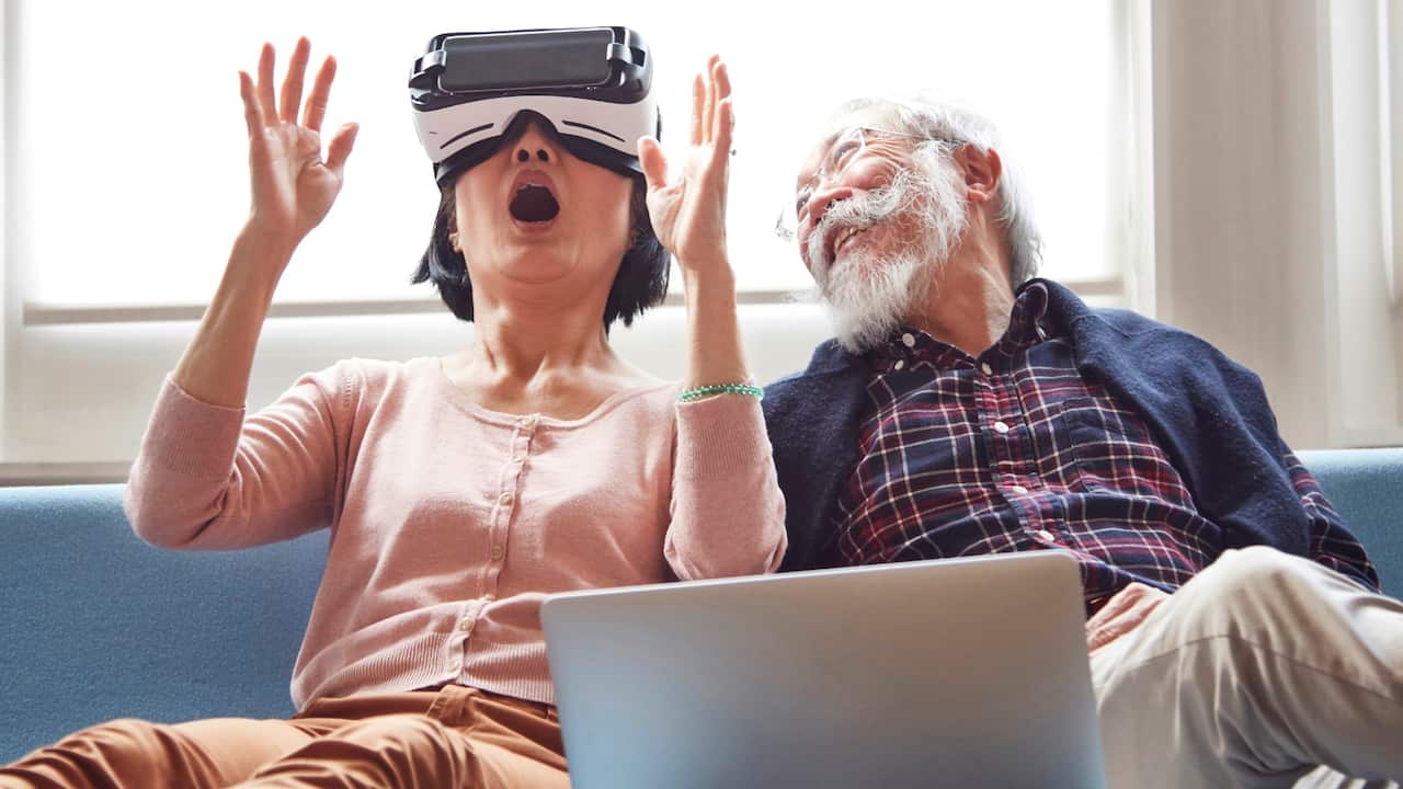 VR headset