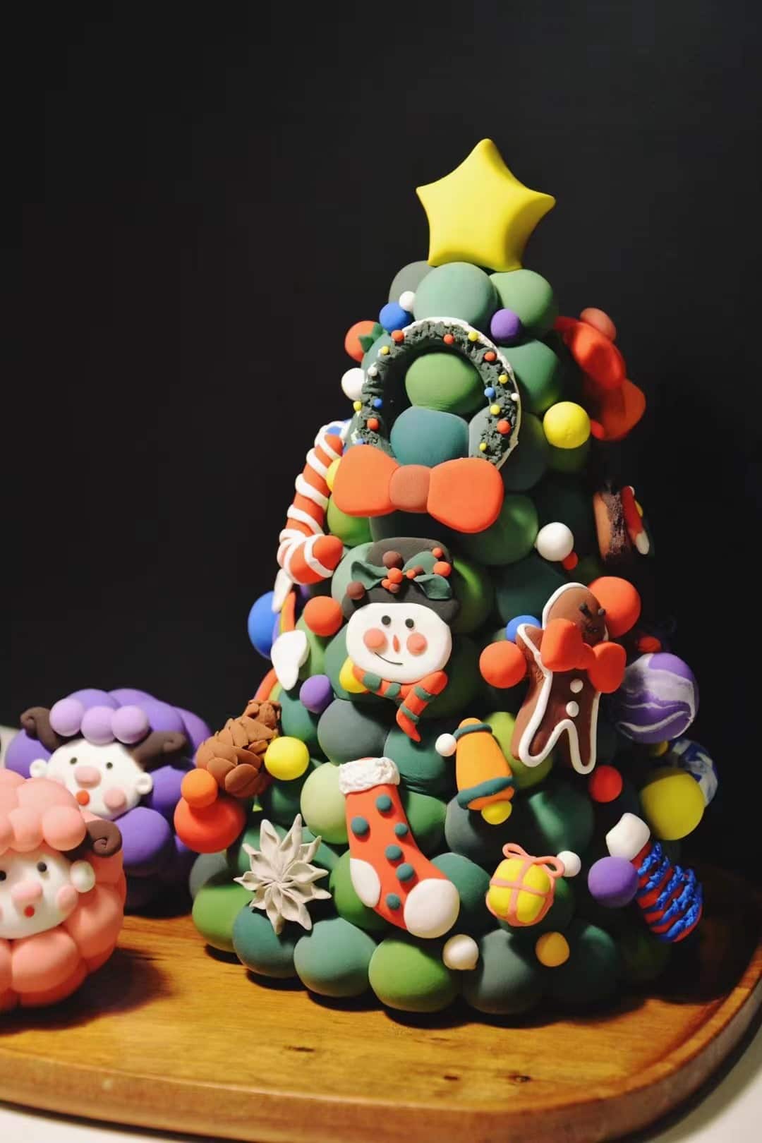 超轻黏土制作的圣诞树