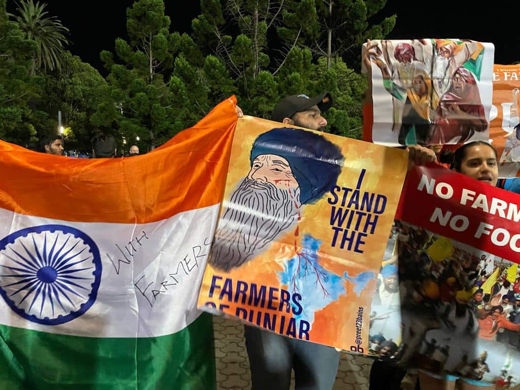 Protesters outsider Sydney Cricket Ground
