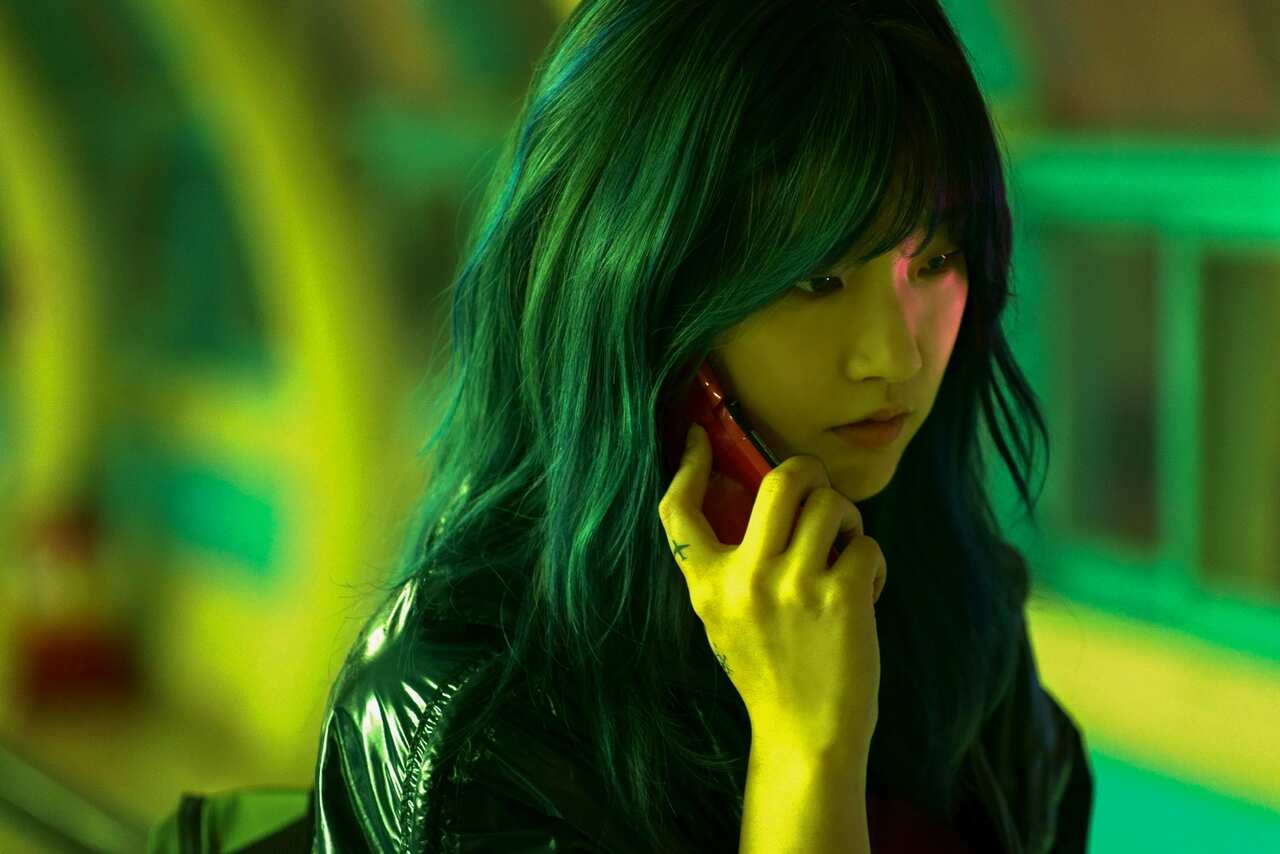 특송 스틸 1.jpg