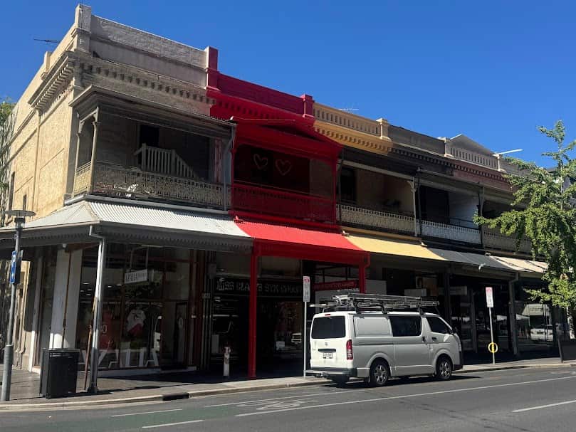 1-1 Miss Gladys Sym Choon 中国红.jpg