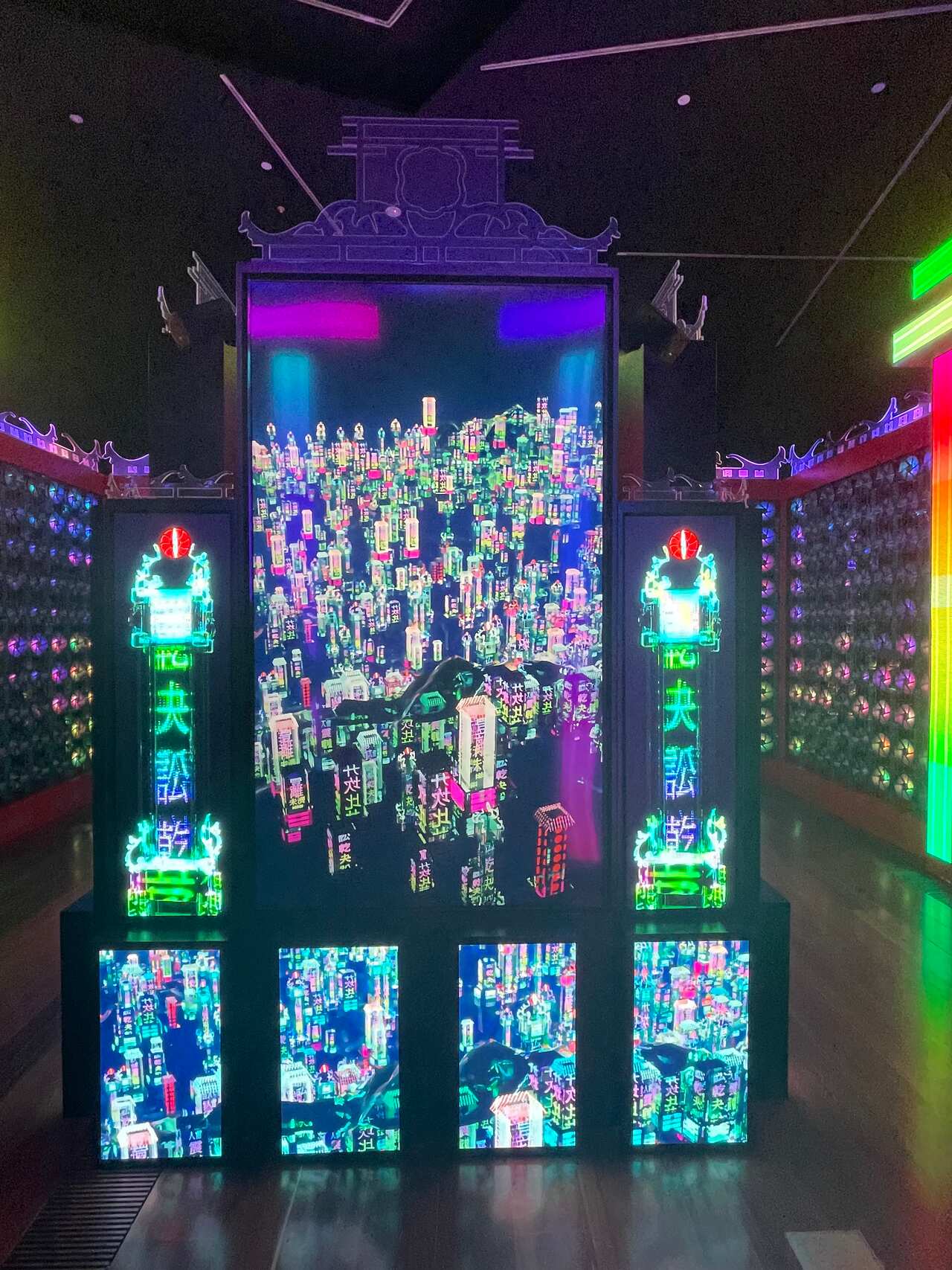 temple computer.jpg