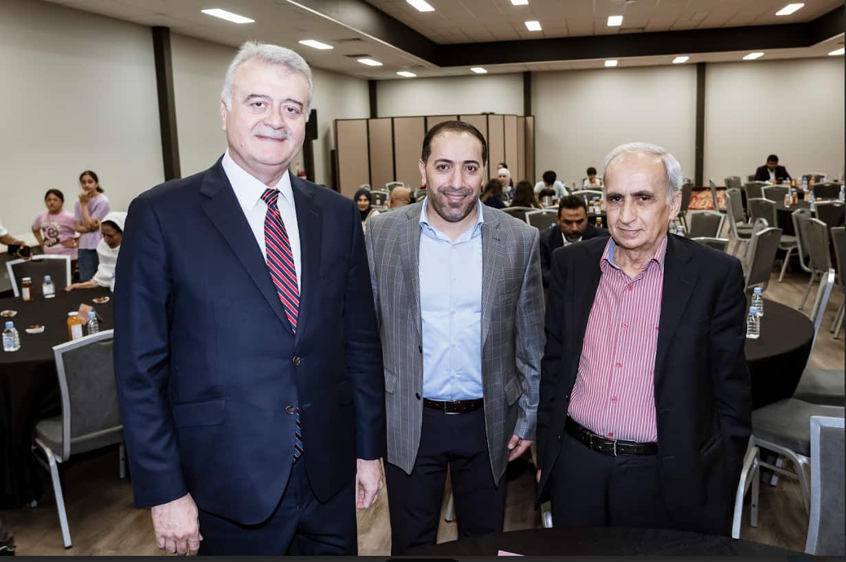 بعض حضور ليلة النور مع السفير الأردني .png