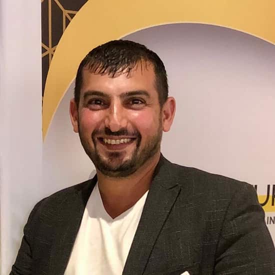 الكاتب والمخرج حسام الصراف.png