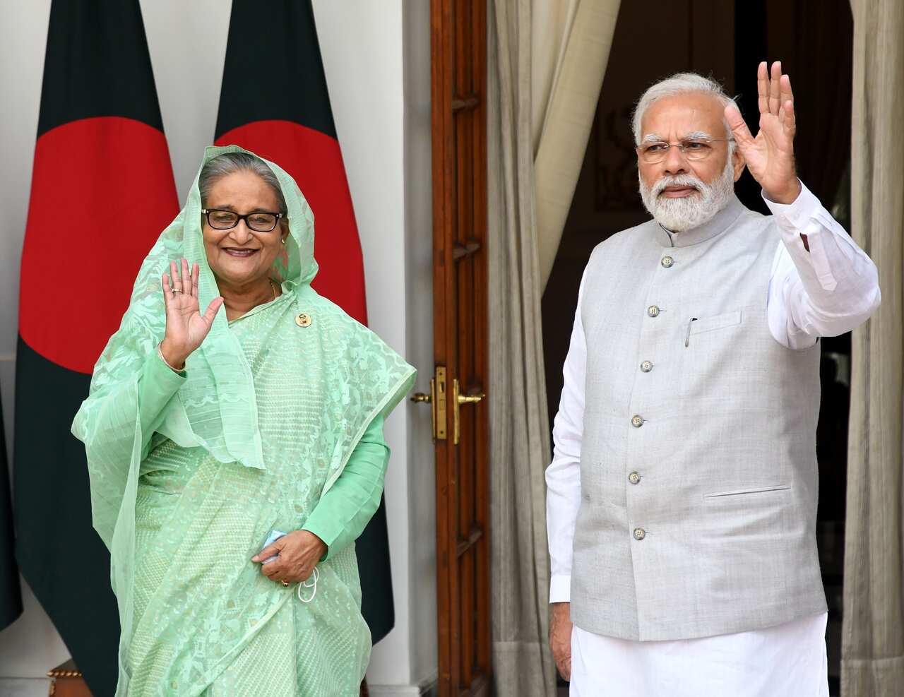 India: Prime Minister Narendra Modi, Bangladesh Prime Minister Sheikh Hasina Hold Meeting At Hyderabad House