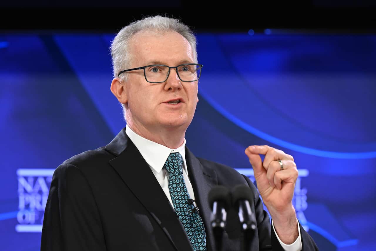 TONY BURKE PRESS CLUB