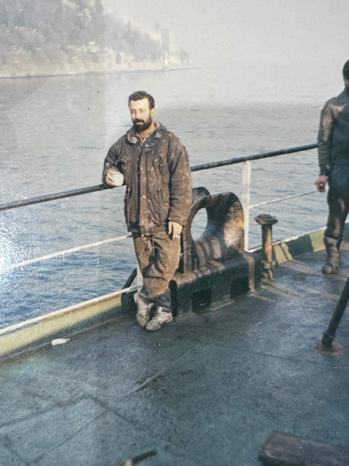 في البحر.JPG