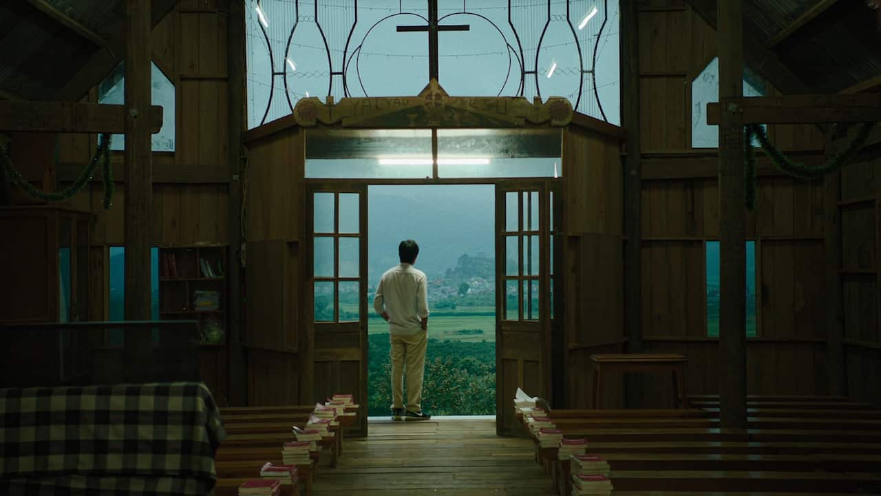 Inside_Yellow.jpg
