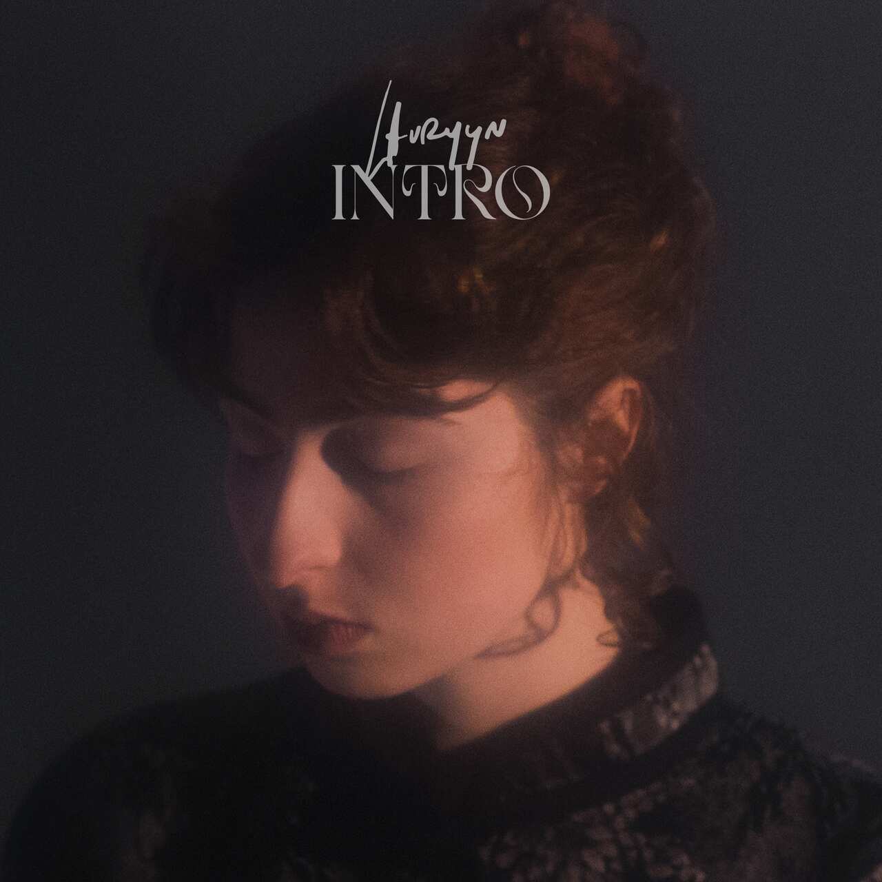 Cover_Lauryyn_Intro WEB.jpg